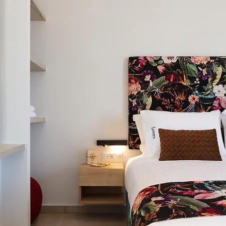 Lines Concept Hotel 3*