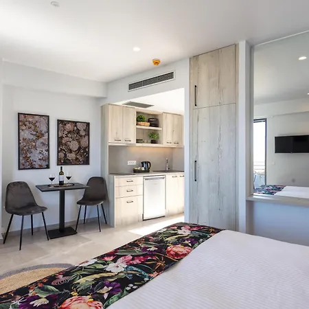 Hotel Lines Concept Rethymno