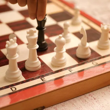 Lines Concept Rethymno