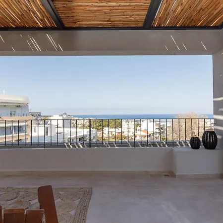 Lines Concept Hotel 3*