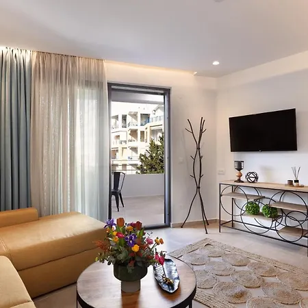 Lines Concept Hotel 3*