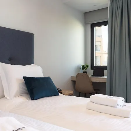 Lines Concept Otel Resmo