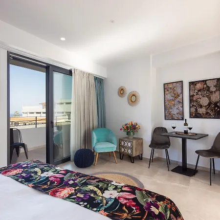 Lines Concept Hotel