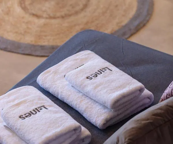 Lines Concept Hotel 3*